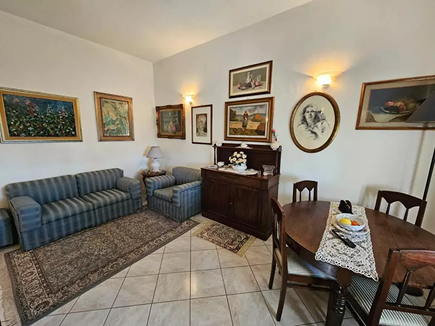 Immagine 3 di Appartamento in vendita  a Cascina