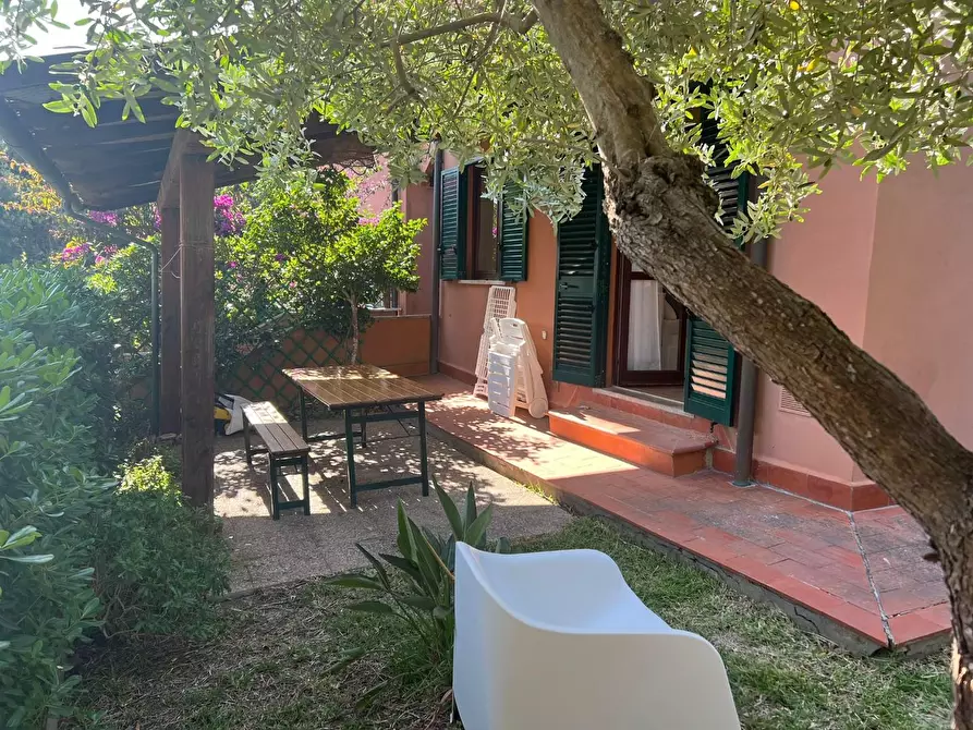 Immagine 22 di Appartamento in vendita  a Rio Marina