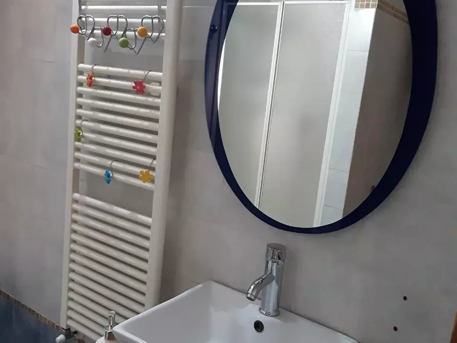 Immagine 19 di Appartamento in vendita  a Siena