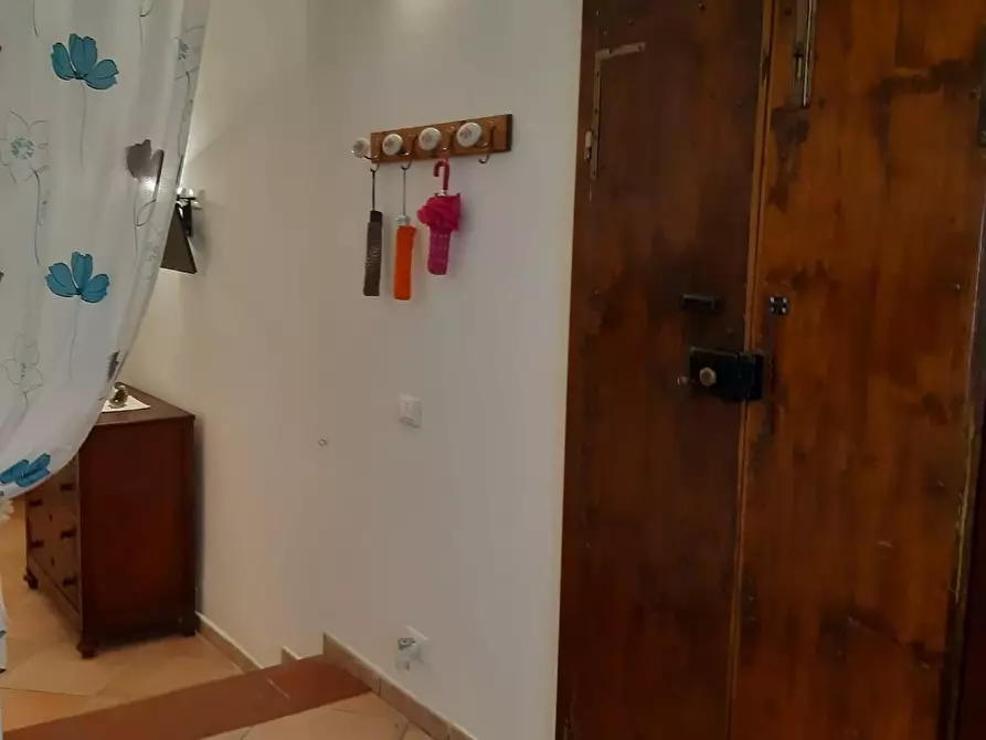 Immagine 8 di Appartamento in vendita  a Siena