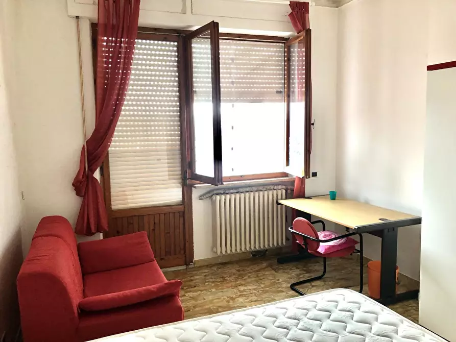 Immagine 14 di Appartamento in vendita  a Siena