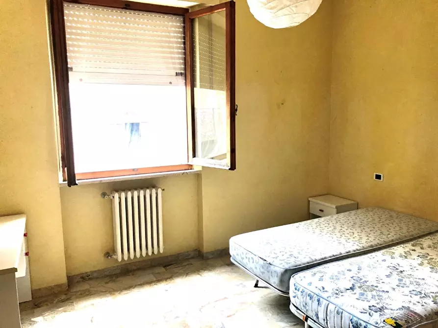 Immagine 16 di Appartamento in vendita  a Siena