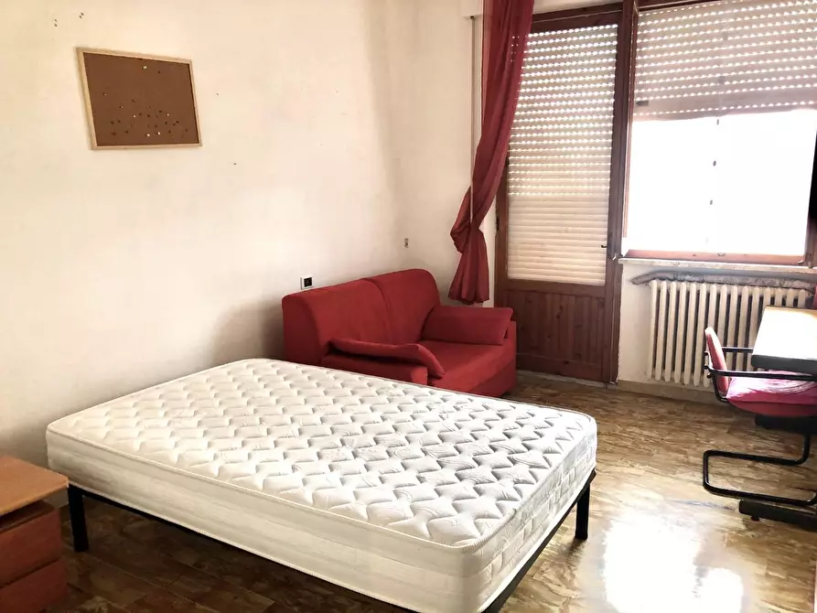 Immagine 5 di Appartamento in vendita  a Siena