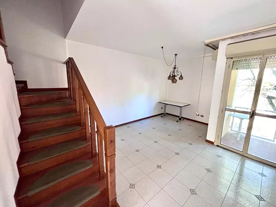 Immagine 5 di Appartamento in vendita  a Pontedera