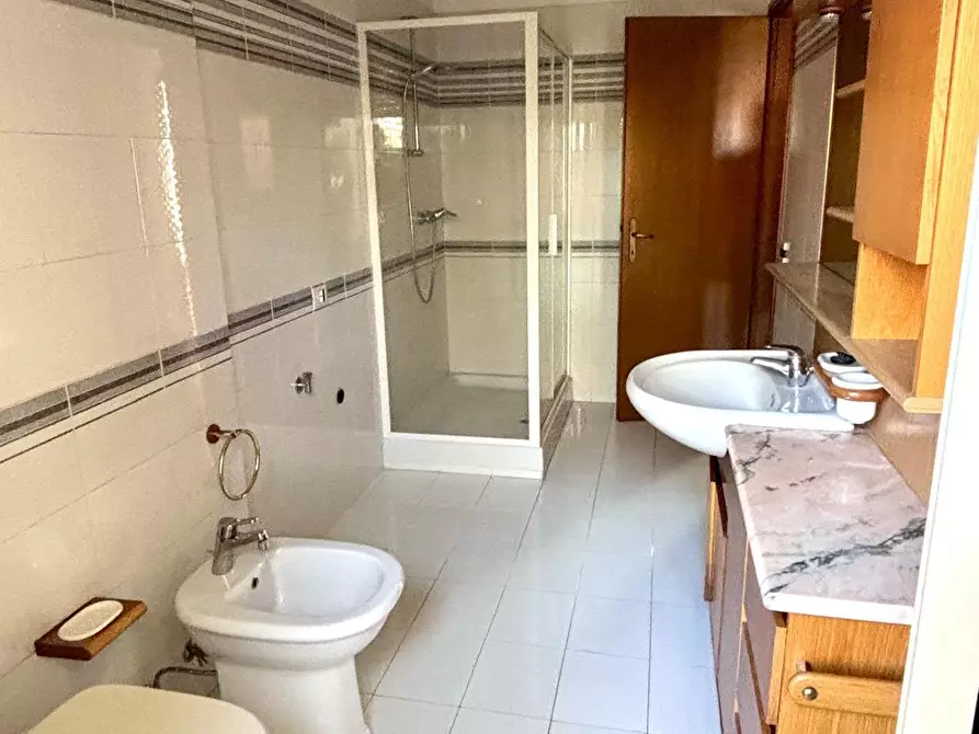 Immagine 19 di Appartamento in vendita  a Pontedera