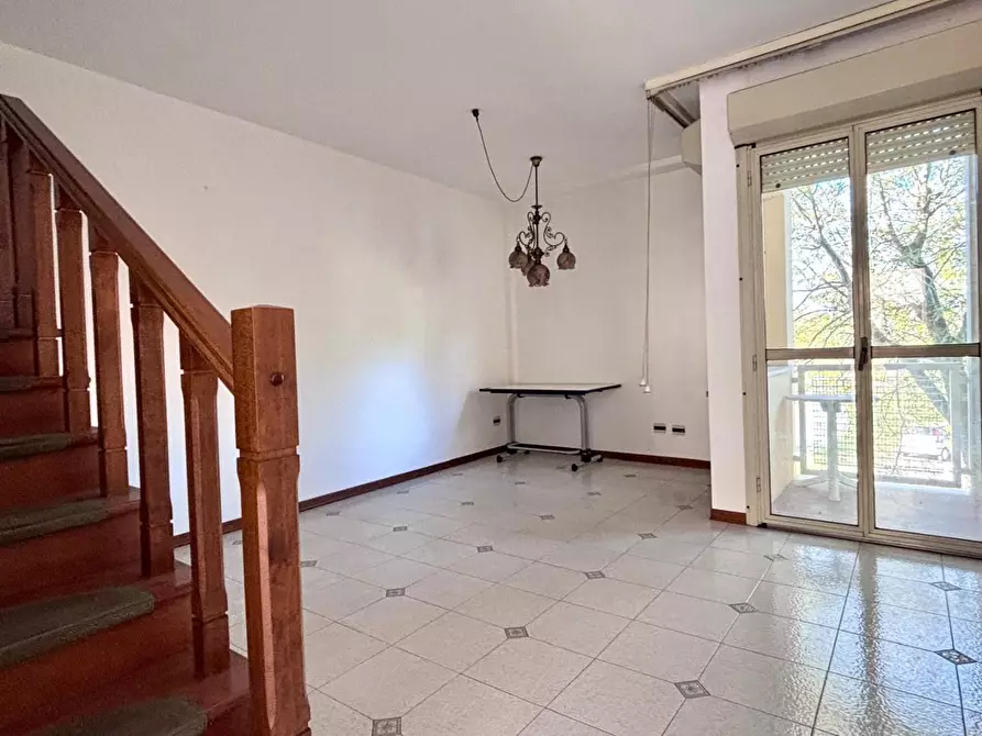 Immagine 2 di Appartamento in vendita  a Pontedera