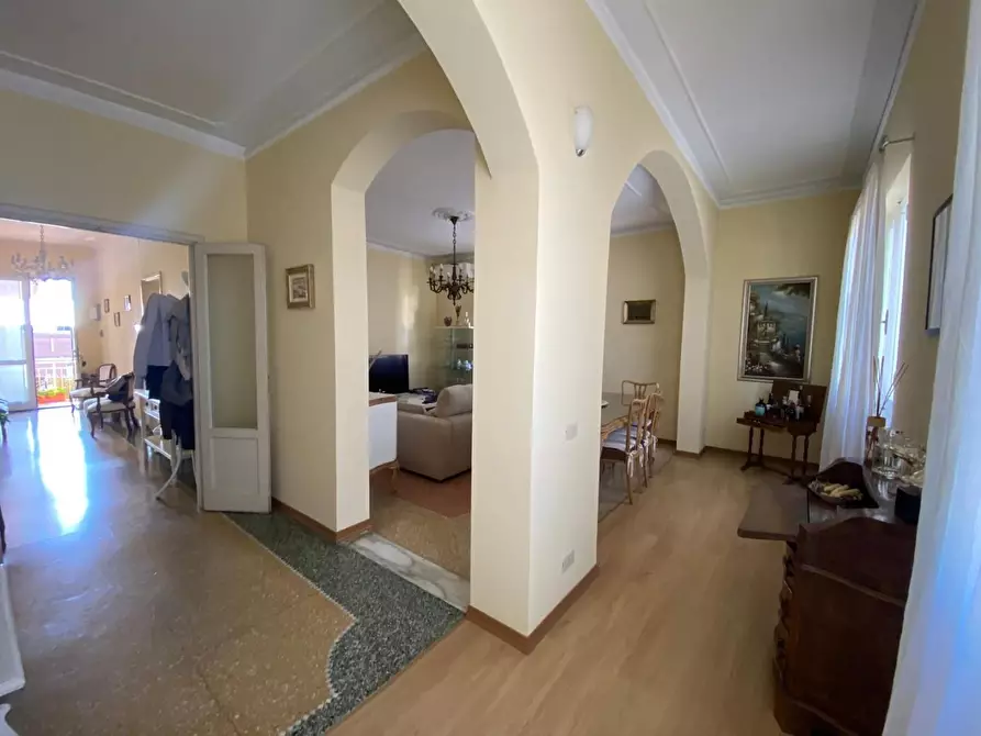 Immagine 3 di Casa bifamiliare in vendita  a Massa