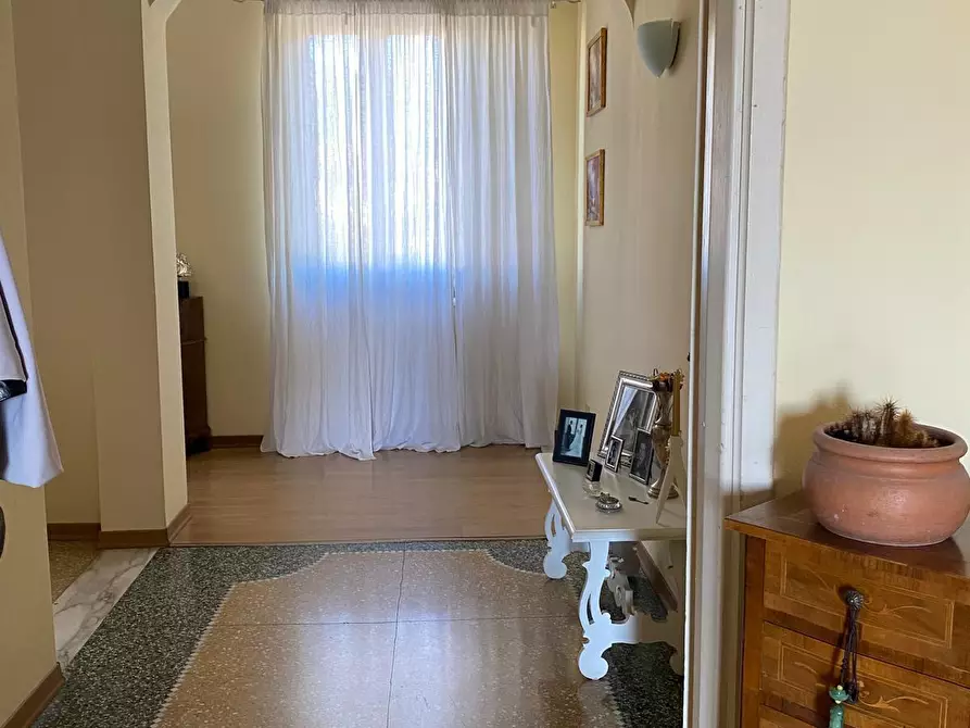 Immagine 8 di Casa bifamiliare in vendita  a Massa