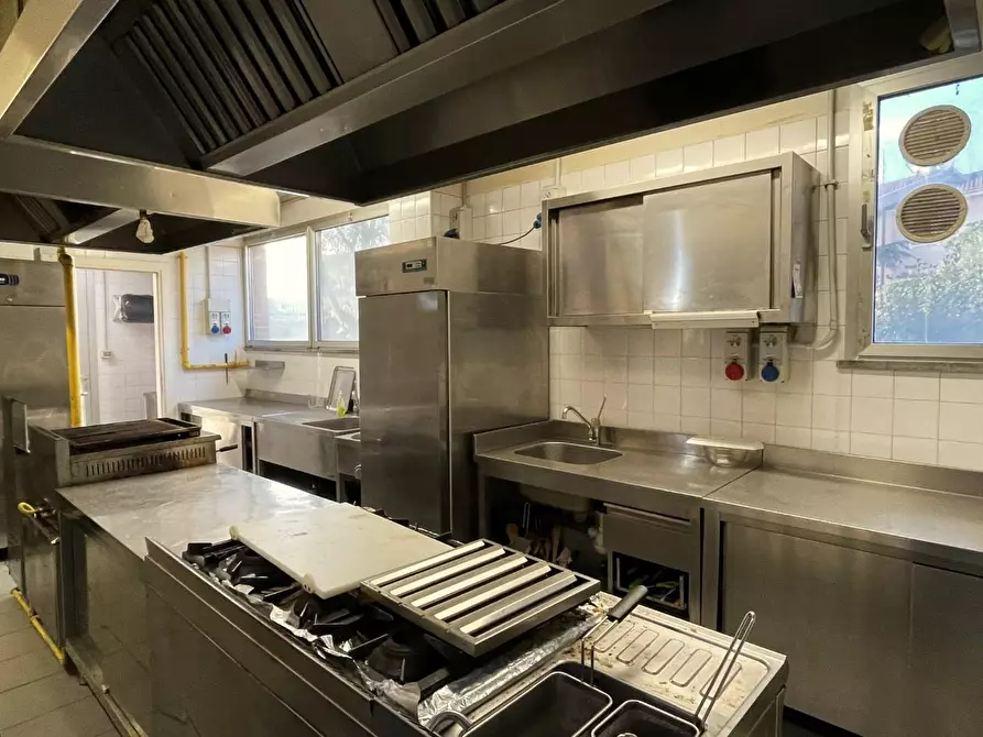 Immagine 20 di Locale commerciale in affitto  a Fucecchio