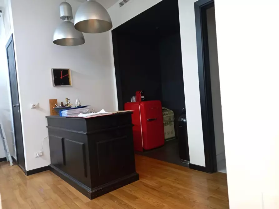 Immagine 3 di Locale commerciale in affitto  a San Miniato