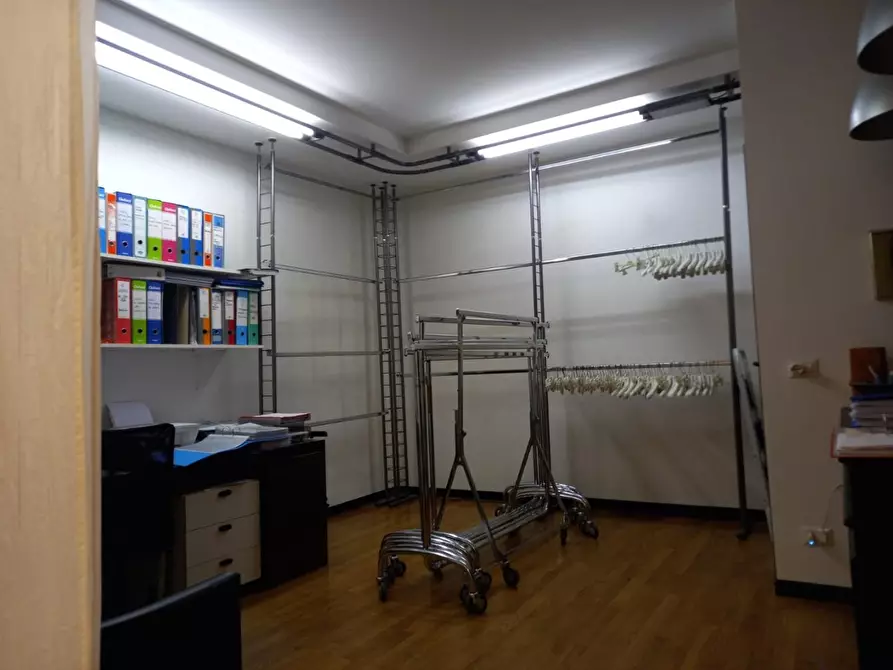 Immagine 5 di Locale commerciale in affitto  a San Miniato