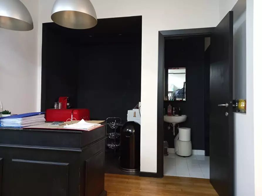 Immagine 4 di Locale commerciale in affitto  a San Miniato