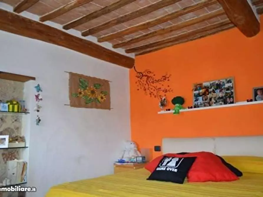 Immagine 5 di Appartamento in vendita  a Colle Di Val D'elsa