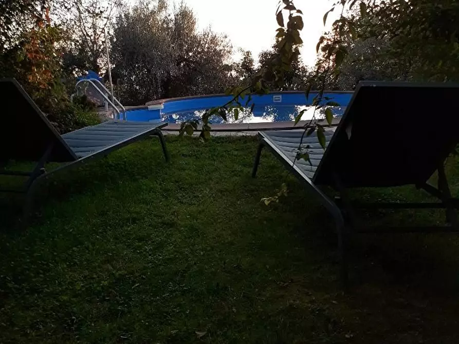 Immagine 21 di Villa in vendita  a Massa