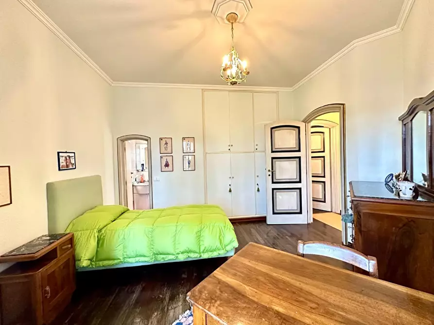 Immagine 32 di Villa in vendita  a Lucca