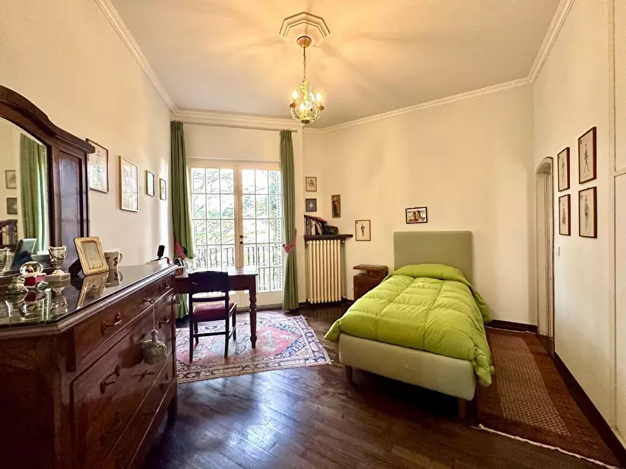 Immagine 31 di Villa in vendita  a Lucca