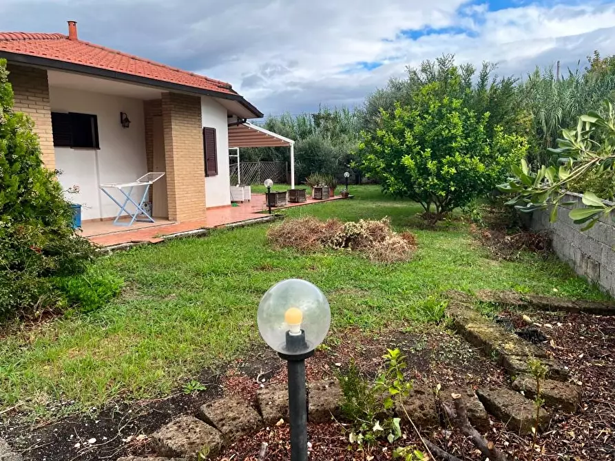 Immagine 3 di Casa bifamiliare in vendita  a Cascina