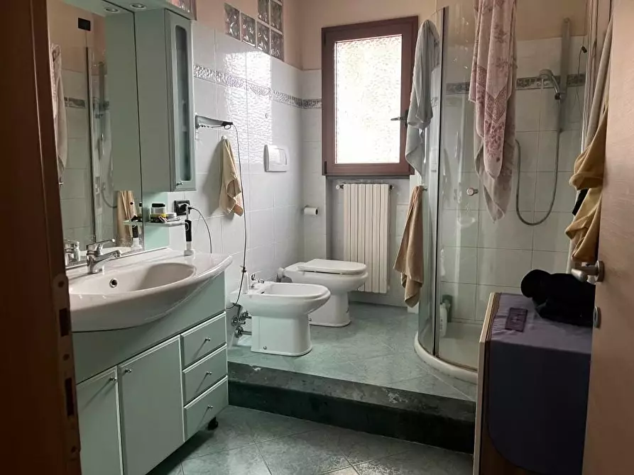 Immagine 35 di Casa bifamiliare in vendita  a Cascina