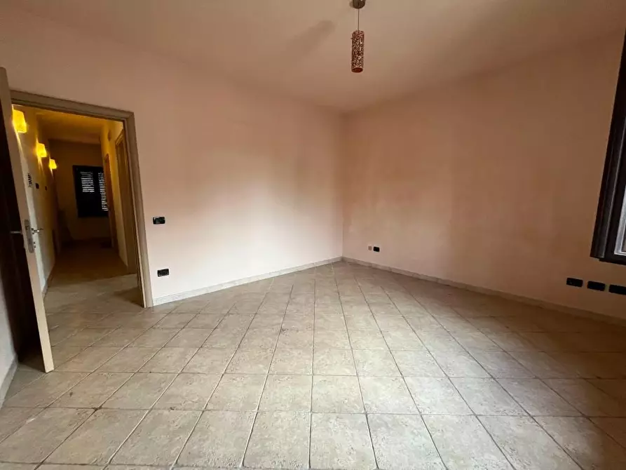 Immagine 20 di Casa bifamiliare in vendita  a Cascina
