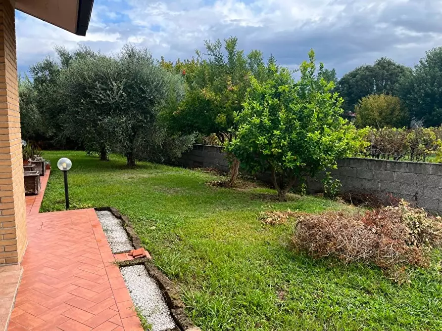 Immagine 40 di Casa bifamiliare in vendita  a Cascina