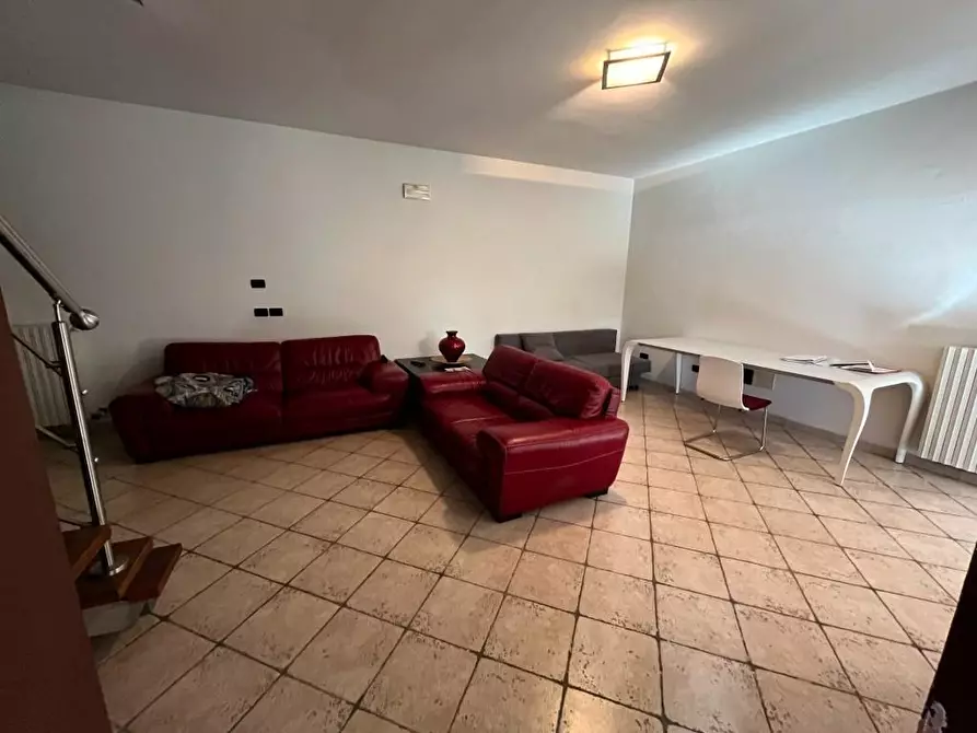 Immagine 12 di Casa bifamiliare in vendita  a Cascina