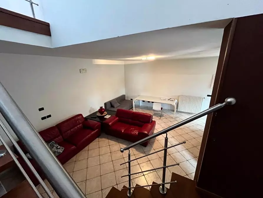 Immagine 16 di Casa bifamiliare in vendita  a Cascina