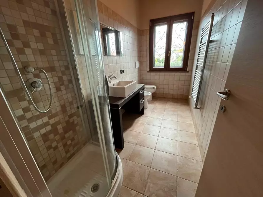 Immagine 28 di Casa bifamiliare in vendita  a Cascina