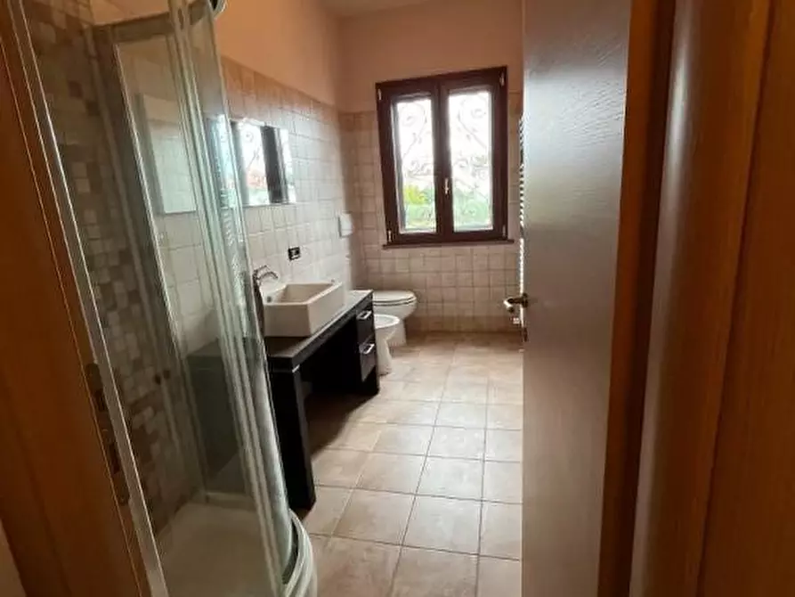 Immagine 27 di Casa bifamiliare in vendita  a Cascina