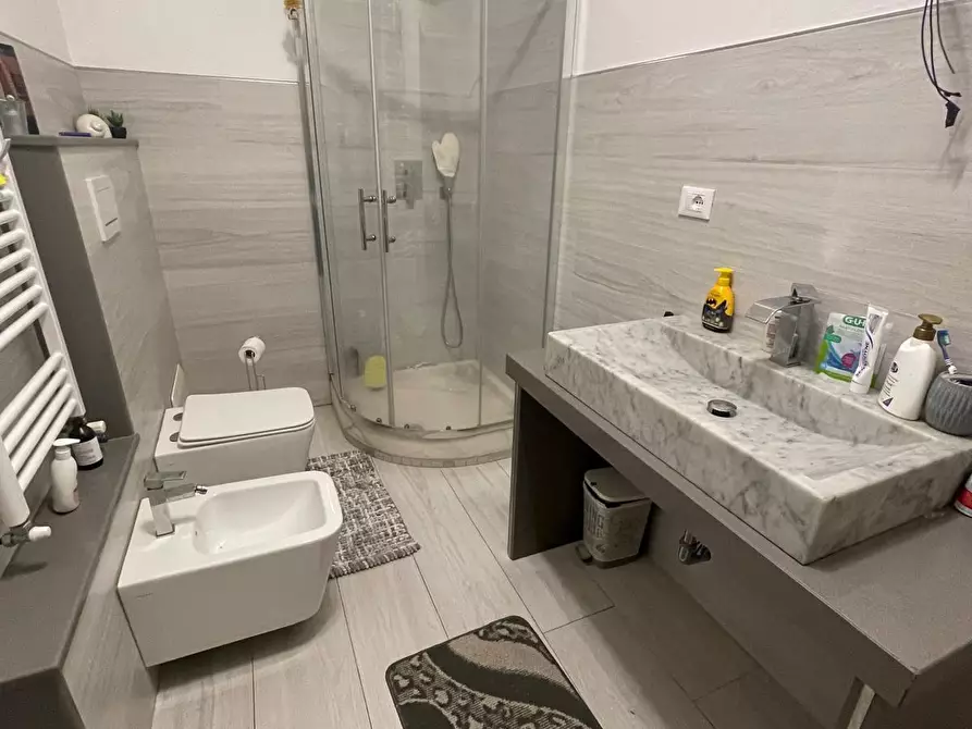 Immagine 12 di Villa in vendita  a Carrara