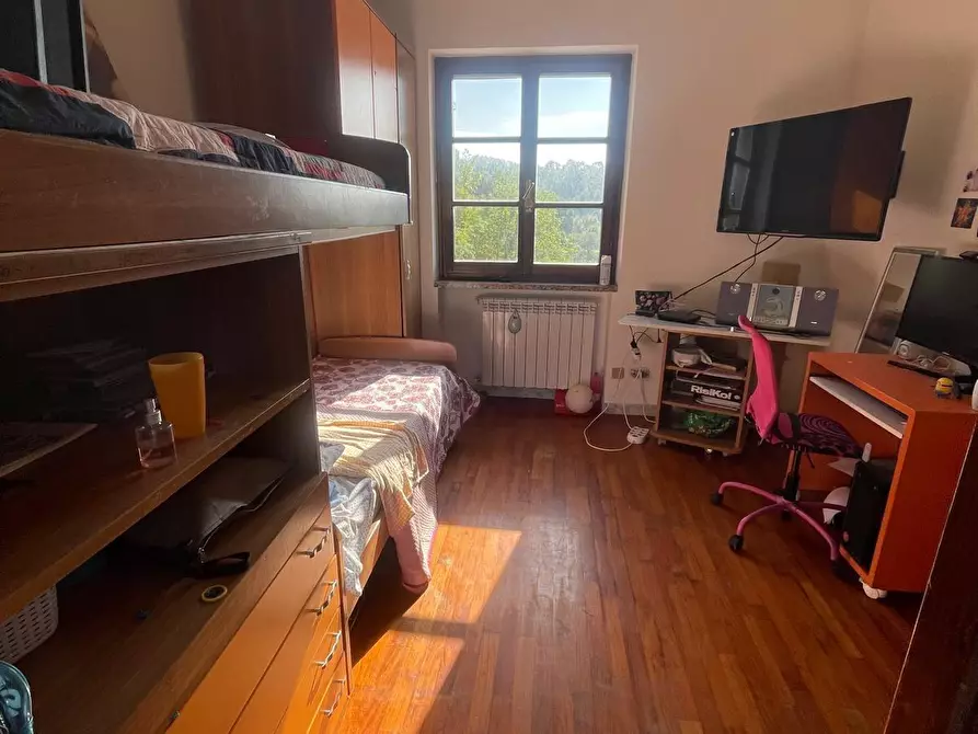 Immagine 9 di Villa in vendita  a Carrara