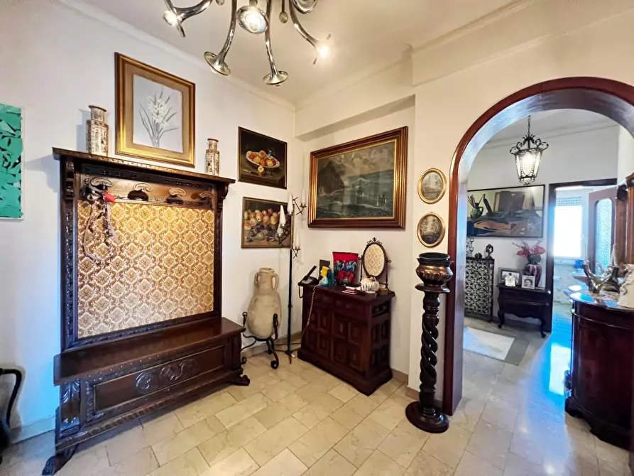 Immagine 1 di Appartamento in vendita  a La Spezia