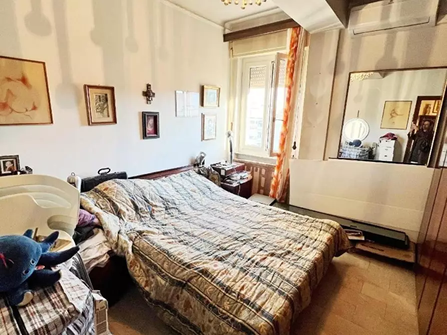 Immagine 17 di Appartamento in vendita  a La Spezia