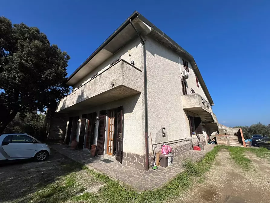 Immagine 2 di Porzione di casa in vendita  a Bientina