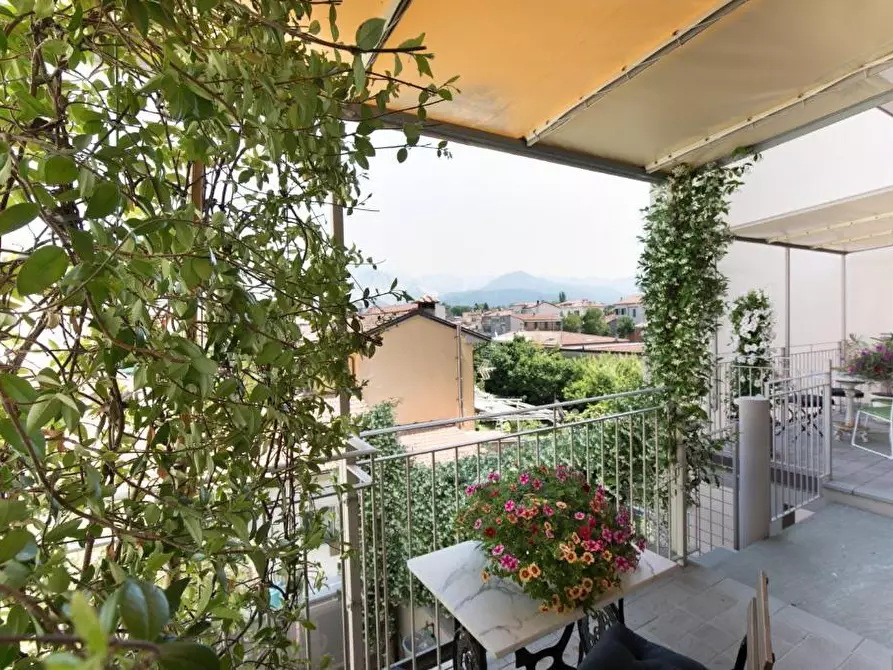 Immagine 6 di Appartamento in affitto  a Carrara