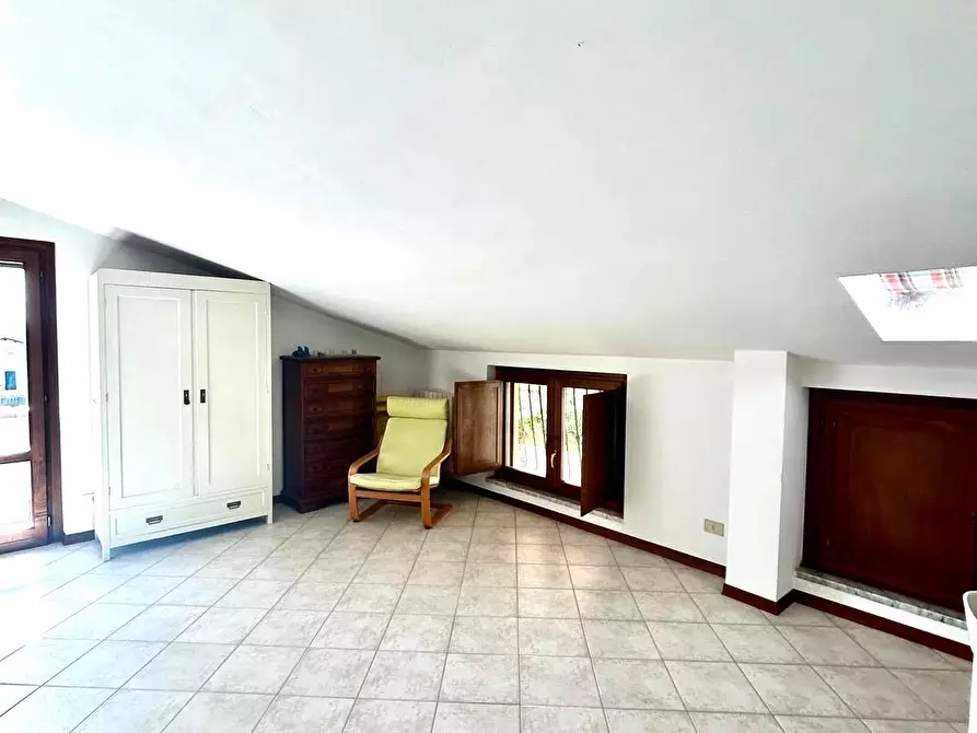 Immagine 16 di Casa bifamiliare in vendita  a Montignoso