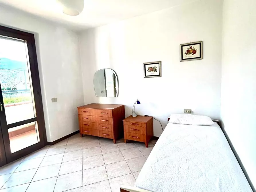 Immagine 11 di Casa bifamiliare in vendita  a Montignoso