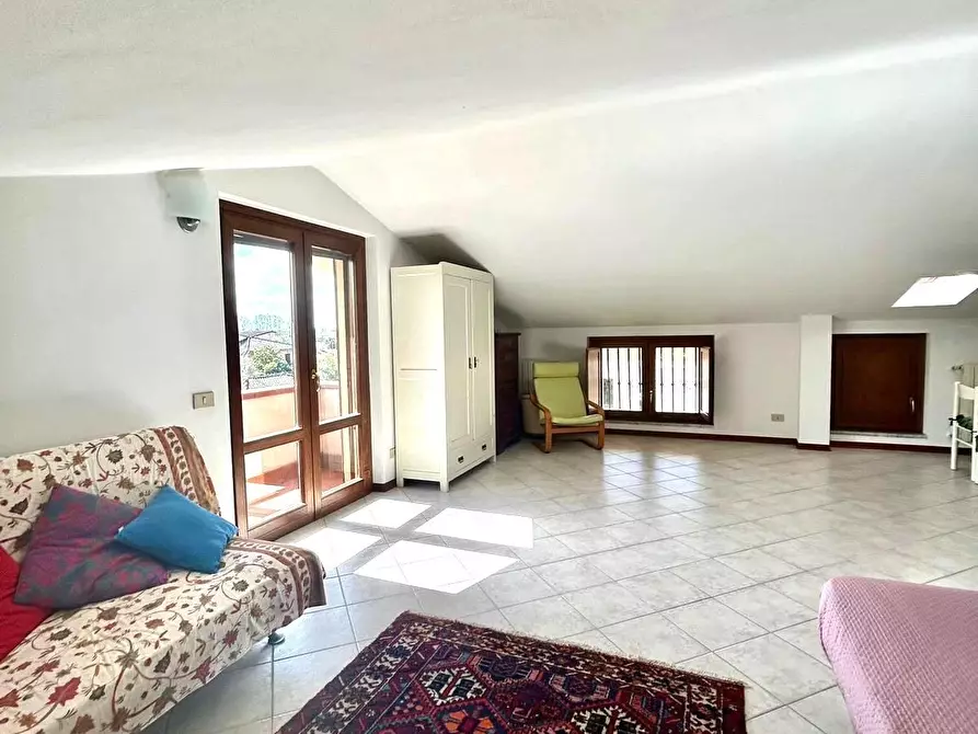 Immagine 17 di Casa bifamiliare in vendita  a Montignoso