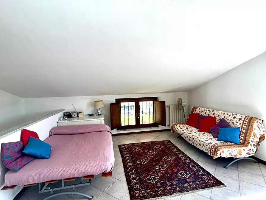 Immagine 14 di Casa bifamiliare in vendita  a Montignoso