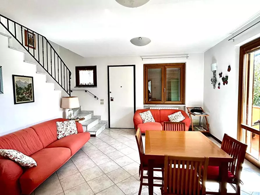 Immagine 4 di Casa bifamiliare in vendita  a Montignoso