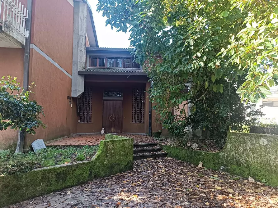 Immagine 28 di Villa in vendita  a Castelnuovo Di Garfagnana