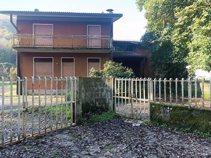 Immagine 20 di Villa in vendita  a Castelnuovo Di Garfagnana