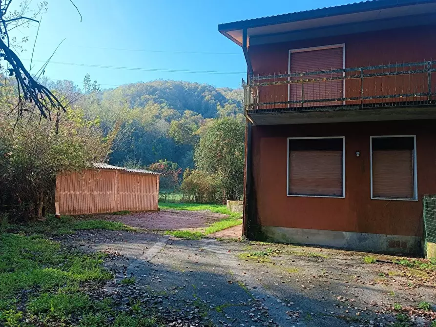 Immagine 21 di Villa in vendita  a Castelnuovo Di Garfagnana