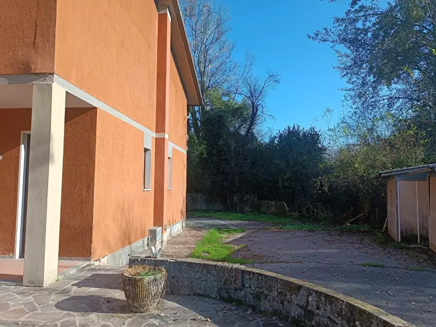 Immagine 26 di Villa in vendita  a Castelnuovo Di Garfagnana