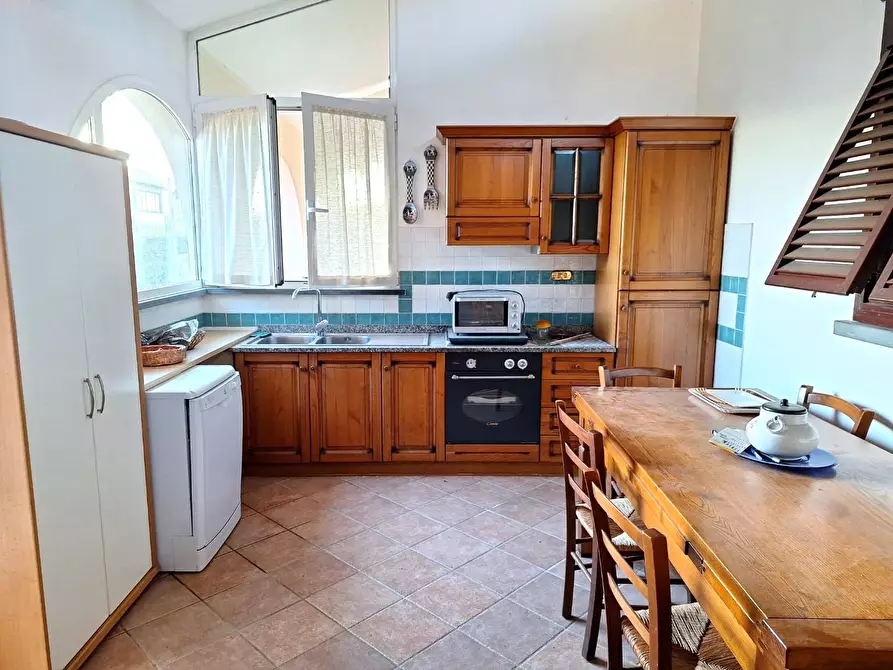 Immagine 10 di Villa in vendita  a Porcari