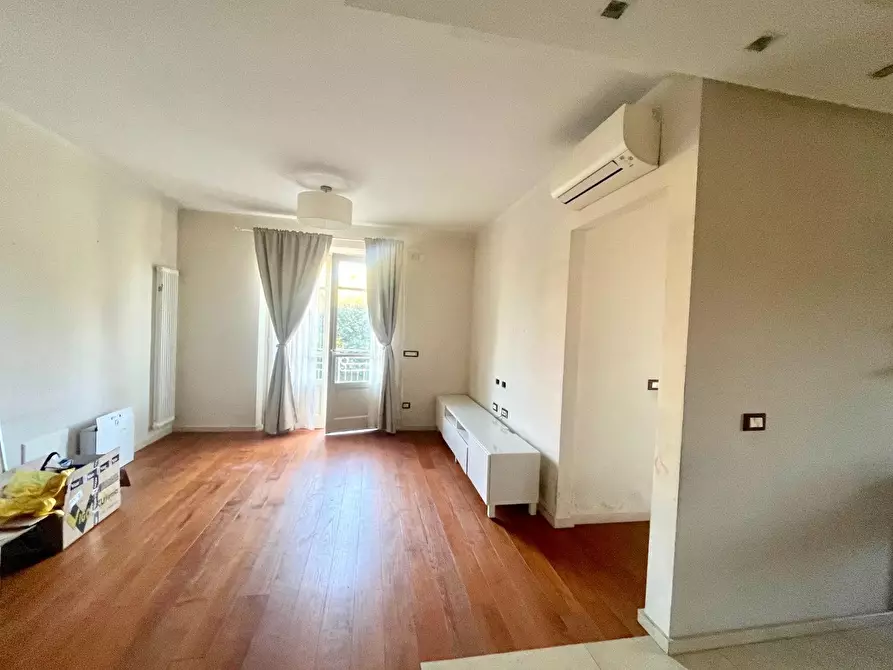 Immagine 6 di Appartamento in vendita  a Massa