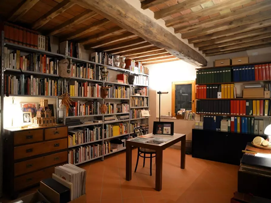 Immagine 24 di Casa colonica in vendita  a Casole D'elsa