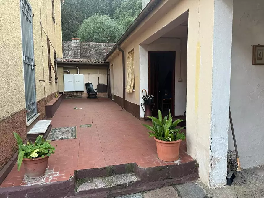 Immagine 25 di Porzione di casa in vendita  a Ameglia