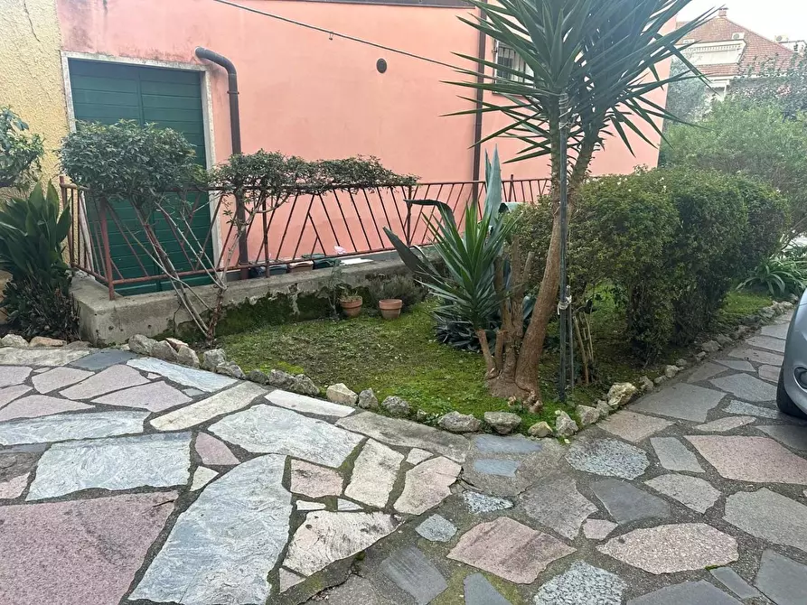 Immagine 26 di Porzione di casa in vendita  a Ameglia