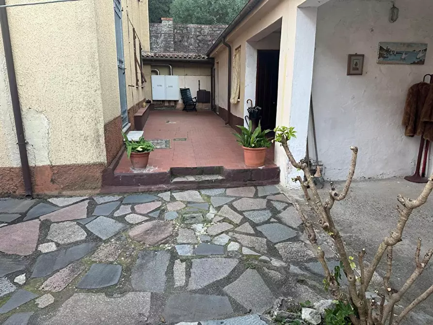 Immagine 28 di Porzione di casa in vendita  a Ameglia