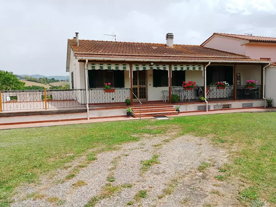 Immagine 1 di Porzione di casa in vendita  a Rosignano Marittimo